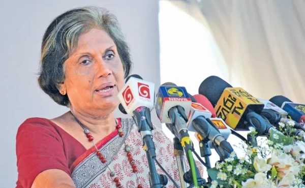 ஆடு நனையுதெண்டு ஓநாய் அழுததாம்! - உள்நோக்கம் கொண்ட ஆட்சிமுறை நாட்டின் அடித்தளத்திற்கு அச்சுறுத்தல் - சந்திரிகா