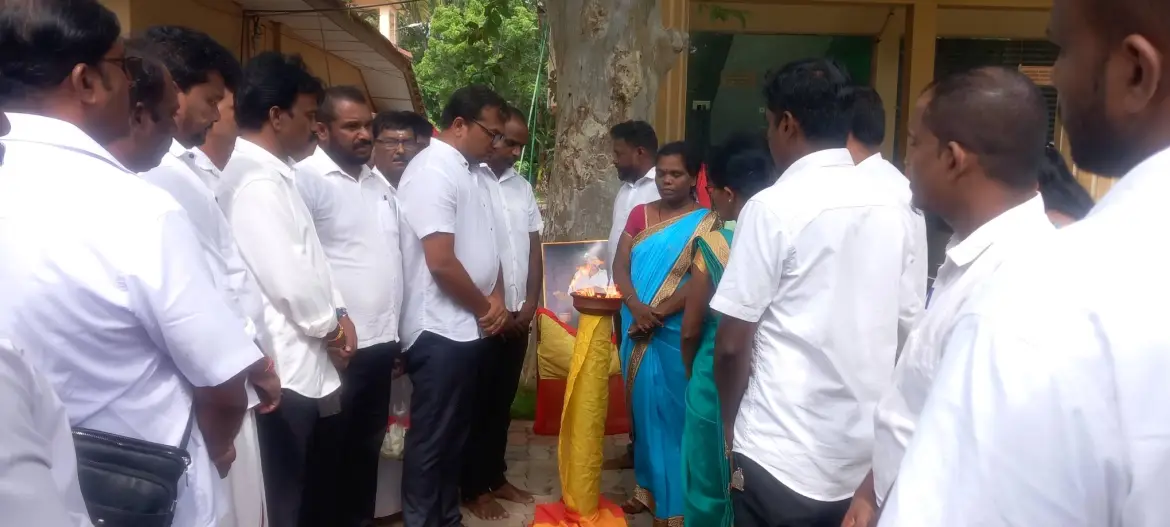 யாழில். தியாக தீபத்திற்கு சிலை வைத்து , வீதிக்கு பெயர் சூட்ட தீர்மானம்!