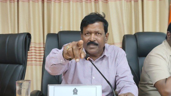 கொக்கிளாயில் குடியேறியுள்ள சிங்களவர்களுக்கு கொக்குத்தொடுவாயில் காணிவழங்க இடமளிக்க முடியாது - ரவிகரன் எம்.பி !