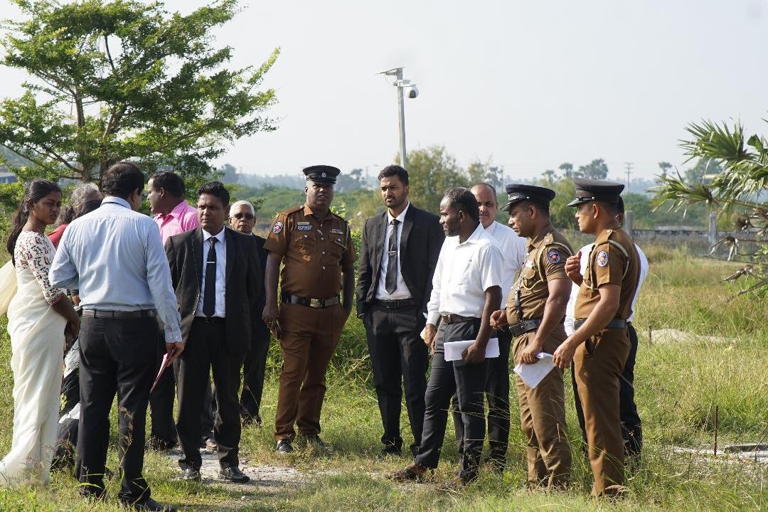 தமது அனுமதியின்றி எந்த அபிவிருத்திப் பணிகளும் மேற்கொள்ளக்கூடாது என யாழ்ப்பாண நீதவான் உத்தரவிட்டுள்ளார்.