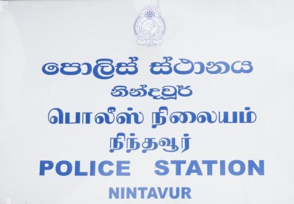 ஆபாச படம் காண்பித்து மகளை வன்புணர்ந்த தந்தை!