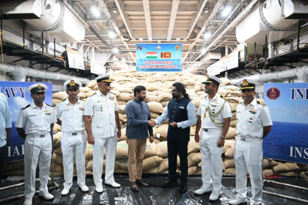 மேலும் 50 தொன் உலர் உணவுப் பொருட்கள இந்திய கடலோர காவல்படை கப்பலான சௌர்யா மூலம்!