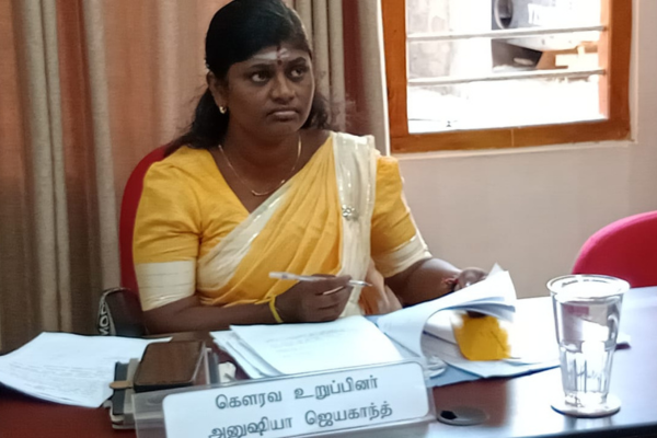 வேலணை பிரதேச சபை அனுமதியின்றி நுண்நிதி கடன் நிறுவனங்கள் செயற்பட அனுமதி மறுப்பு!