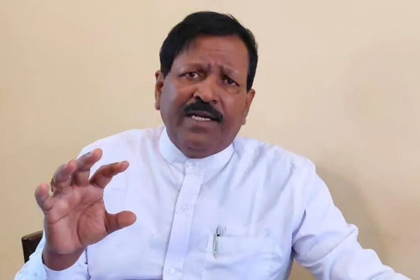 கேப்பாப்புலவு காணி விடுவிப்பு விவகாரத்தில் பொய்யுரைத்த இராணுவம் ! ஜனாதிபதி முன்னிலையில் உண்மையை உடைத்தார் ரவிகரன் எம்.பி !!