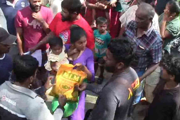 நுவரெலியா மக்களுக்கு உதவிய அம்பாறை மக்கள்