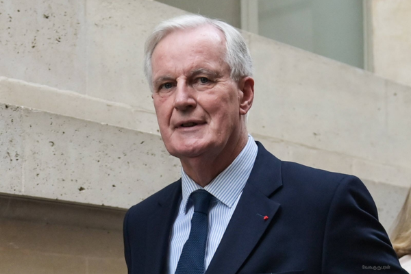 அபார முன்னிலை பெற்ற முன்னாள் பிரதமர்! ஆனால், அவருக்கே வாக்குப்போட முடியாத சுவாரஸ்யம்!