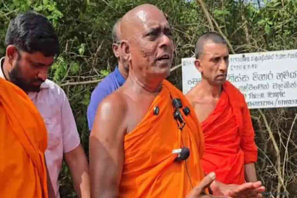 தையிட்டிக்கு விஜயம் செய்த நயினாதீவு விகாராதிபதி!