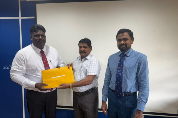 கடற்றொழில் நீரியல் வளத் திணைக்களத்தின் உதவி பணிப்பாளர்களாக கிருஷ்ணன் அகிலன் மரியதாஸ் ராஜேந்திரன் ஆகியோர்