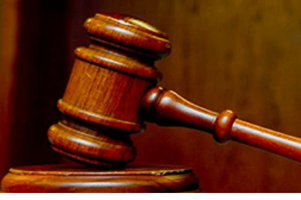 மட்டக்களப்பில் கைதுசெய்யப்பட்ட போலி சட்டத்தரணியை அடையாளம் காணும் அணிவகுப்பு!