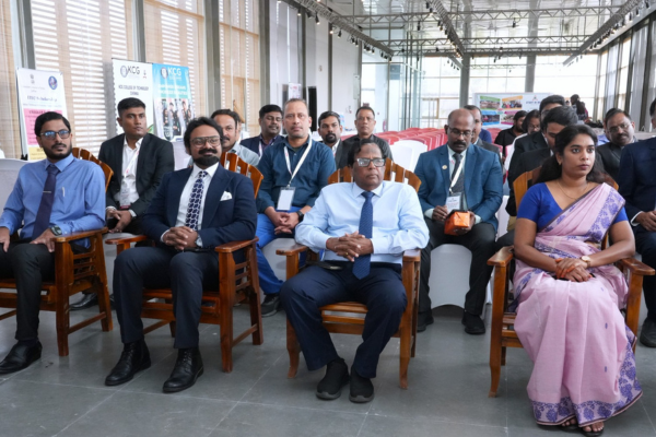 'இந்தியாவில் கல்வி' (Study in India) கல்வி வழிகாட்டல் கண்காட்சி யாழ்ப்பாணம் திருவள்ளுவர் கலாசார மண்டபத்தில்