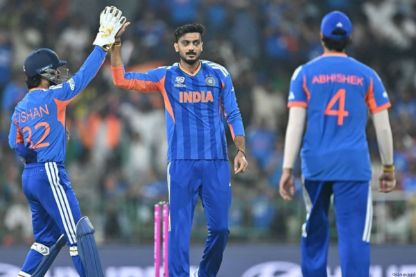 பாகிஸ்தானை வீழ்த்தி சுப்பர் 8 சுற்றுக்கு தகுதிப் பெற்ற இந்தியா!