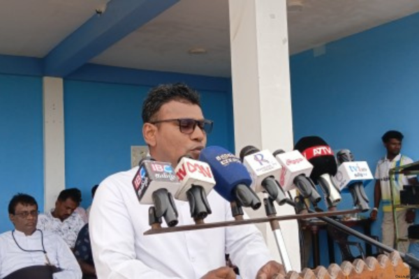 சுண்டிக்குளம் பூனை தொடுவாய்யில் அப்பாவி மீனவர்களை இலங்கை கடற்படை திட்டமிட்டு படுகொலை!