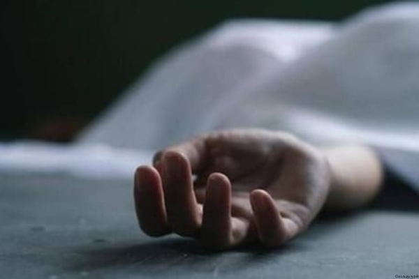 44 வயதுடைய அமிர்த பிரதீபன் வித்யா உயிரிழந்த நிலையில்  சடலம் மீட்பு!