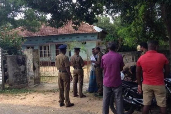 பொலிஸ் துப்பாக்கிச் சூட்டில் கொல்லப்பட்ட இளைஞரின் சட்டத்தரணியை தடுத்த பொலிஸ்!