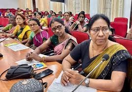 திருகோணமலை - வாக்குப்பெட்டிகள், வாக்குச் சீட்டுக்கள்  கடமையில் ஈடுபடவுள்ள உதவித் தெரிவத்தாட்சி அலுவலர்களுக்கான செயலமர்வு.