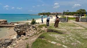 சுற்றுலா அபிவிருத்தி தொடர்பாக காங்கேசன்துறை கடற்கரைப் பூங்காவிற்கு அரசாங்க அதிபர் களவிஜயம்.