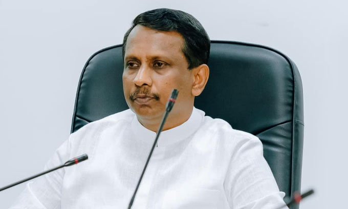 வடக்கில் 16ஆயிரம் ஏக்கரில் தென்னை முக்கோண வலயம் இலவசமாக தென்னங்கன்றுகள், உரம் வழங்குவதற்கும் நடவடிக்கை; அமைச்சர் சமந்த வித்யாரத்ன.