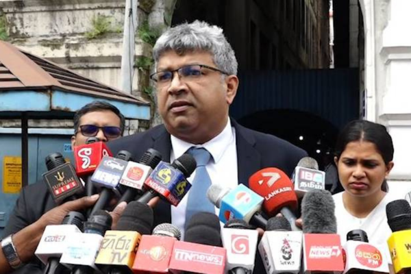 உயிர்த்த ஞாயிறு குண்டுத்தாக்குதல்கள் : கோட்டபய ராஜபக்ஷவுக்கு வெளிநாட்டு பயணத்தடை, கலக்கமடைந்த அனைவரும்  சத்தியாகிரக போராட்டத்தில்!