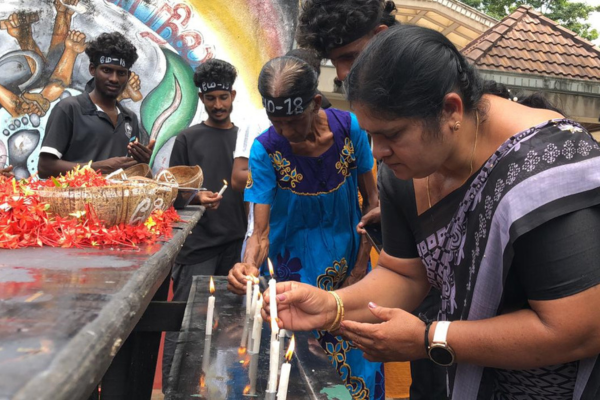 பெரும் உணர்வெழுச்சியுடன்  வட, கிழக்கில்  முள்ளிவாய்க்கால் நினைவேந்தல்!