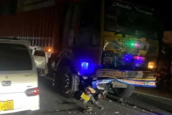 சாவகச்சேரியில் கோர விபத்து குடும்பஸ்தர் சம்பவ இடத்திலேயே பலி!